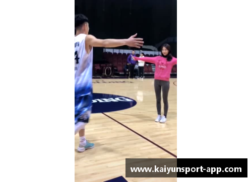 球场爱情：球员与女友的故事