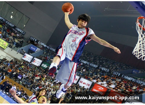 篮球明星:光影下的飞扬英姿 篮球明星:光影下的飞扬英姿